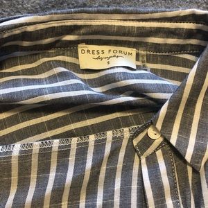 Dress Forum light weight tie bottom button down